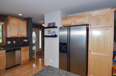 5216 Nannyberry Dr, Fitchburg, WI 53711 - photo 6