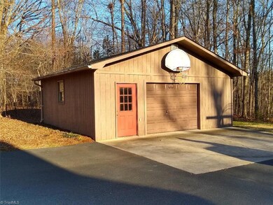 2244 N Asheboro School Rd, Asheboro, NC 27203 - photo 3