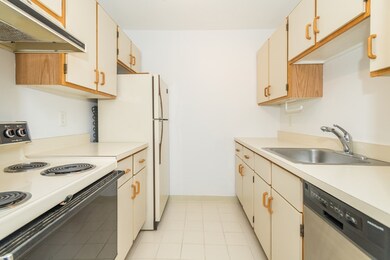 The Mariner Condominiums unit 212, Boston, MA 02109 - photo 3