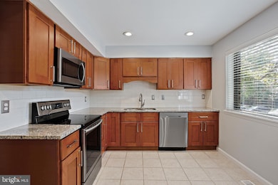 7250 Lasting Light Way, Columbia, MD 21045 - photo 3