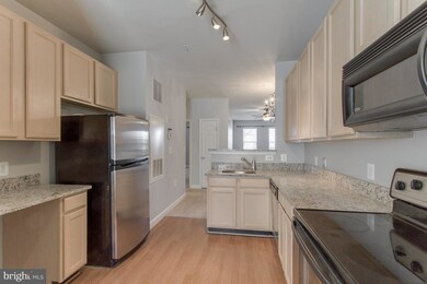22757 Fountain Grove Square, Ashburn, VA 20148 - photo 5
