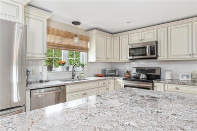 61 Coolspring Dr, Cranston, RI 02920 - photo 6