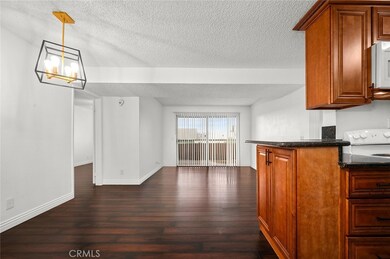 2507 E 15th St unit 204, Long Beach, CA 90804 - photo 7