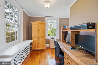 9 Montgomery Ave, Norristown, PA 19401 - photo 6