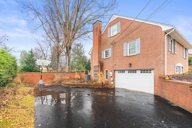 1220 Chatham Rd, Waynesboro, VA 22980 - photo 4