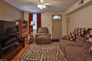 3032 N 3rd St, Whitehall, PA 18052 - photo 3