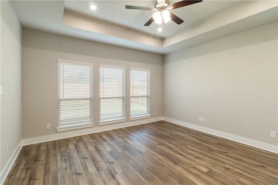 6310 Trado Dr, College Station, TX 77845 - photo 4