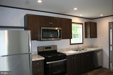 57 E Quillytown Rd unit B11, Penns Grove, NJ 08069 - photo 6