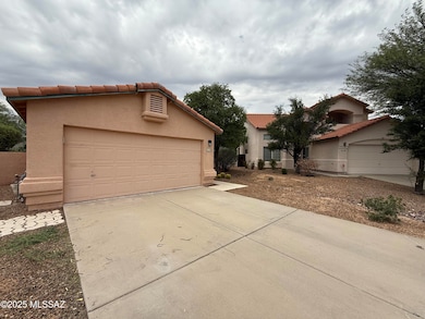 144 E Mesquite Crest Place, Oro Valley, AZ 85755 - photo 3