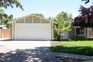 5886 E Ramona Ave, Fresno, CA 93727 - photo 2