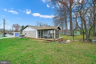 4400 Bestor Dr, Rockville, MD 20853 - photo 4