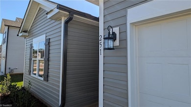 251 Waylon Ct, Lexington, NC 27295 - photo 4