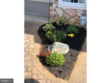 139 Carriage Ln, Swedesboro, NJ 08085 - photo 3