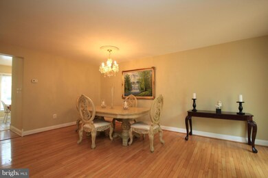 10305 Pond Spice Terrace, Burke, VA 22015 - photo 7