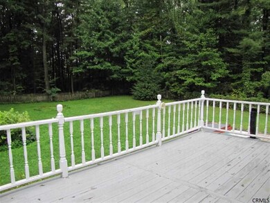 25 Knollwood Dr, Saratoga Springs, NY 12866 - photo 6