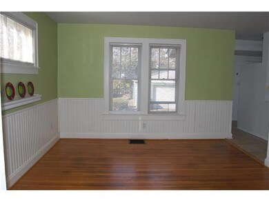 122 E Dunedin Rd, Columbus, OH 43214 - photo 6