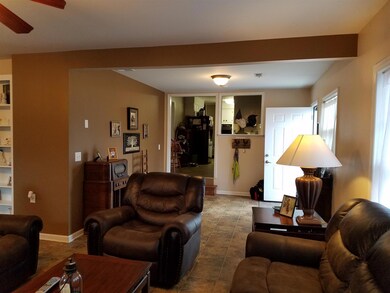 1006 Keylon St, Manchester, TN 37355 - photo 4