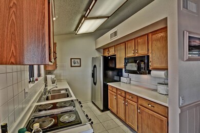 14211 W Utica Ct, Sun City West, AZ 85375 - photo 5
