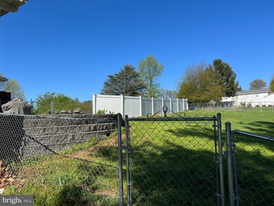 3001 Liverpool Ct, Chambersburg, PA 17201 - photo 4