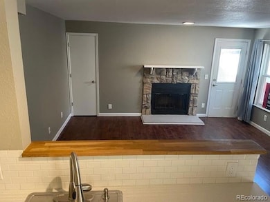 980 S Dawson Way unit 11, Aurora, CO 80012 - photo 2