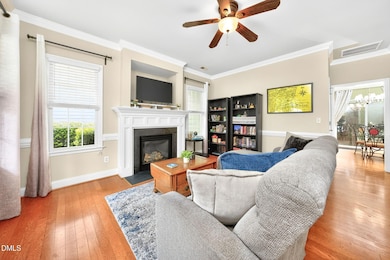 12-web-or-mls-225 Old Grove-7