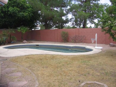 860 W Lobster Trap Dr, Gilbert, AZ 85233 - photo 2