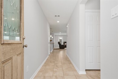 Light, bright, welcoming entryway!