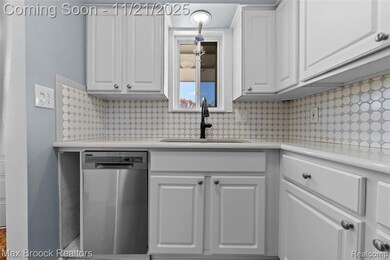 26902 Sandy Hill Ct unit 15, New Hudson, MI 48165 - photo 6