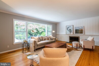 1203 Gatewood Dr, Alexandria, VA 22307 - photo 3