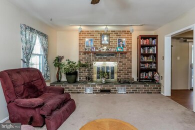 2904 Trainor Ln, Bowie, MD 20715 - photo 2
