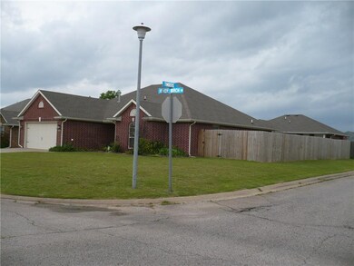 1924 River Birch Dr, Shawnee, OK 74804 - photo 2