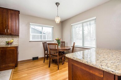 Dining Area_3