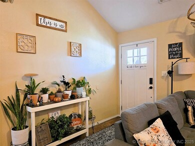 2210 Holly Ln, Miami, OK 74354 - photo 4