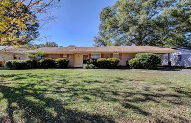 1307 Hillcrest Dr, Conway, AR 72034 - photo 2