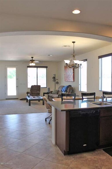 005 open floorplan