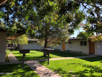 2103 S Granada Dr unit 8, Tempe, AZ 85282 - photo 2