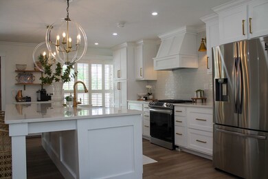 402 Hendrix St, Claxton, GA 30417 - photo 7