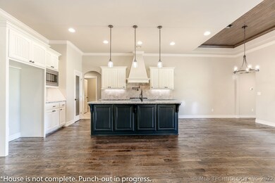 8716 E Iola St, Broken Arrow, OK 74014 - photo 6