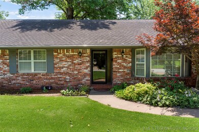 6016 E 52nd Place, Tulsa, OK 74135 - photo 2