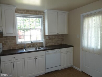 22 Pinzon Ave, Havertown, PA 19083 - photo 6