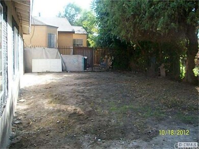 Large back Yard
