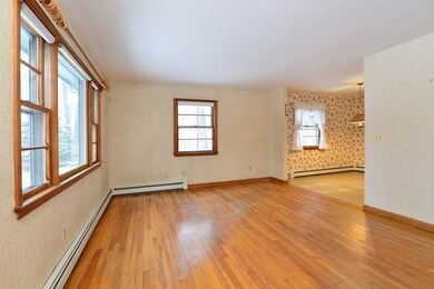 585 Maple St, Franklin, MA 02038 - photo 6