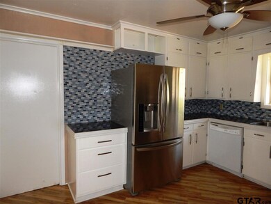 1509 1509 Crockett Dr, Tyler, TX 75701 - photo 7