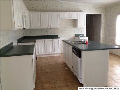 164 Bennett Cir, Byhalia, MS 38611 - photo 6