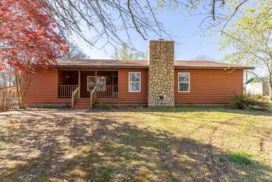 Country Home with acreage Oregon County6