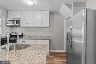 2241 Graythorn Rd, Middle River, MD 21220 - photo 7