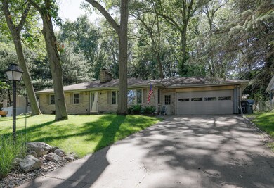 7722 Primrose-102