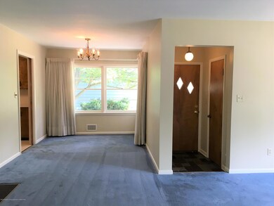2400 Fairfax Rd, Lansing, MI 48910 - photo 4