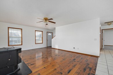 711 W Butterfield Dr-6