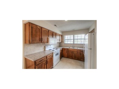 8860 Gallery St, Lenexa, KS 66215 - photo 3